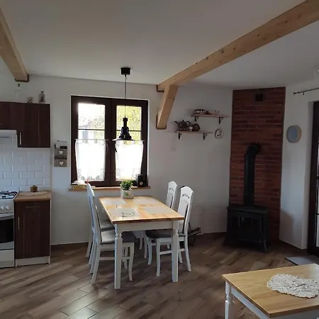 Feriehus Domek Letniskowy W Wilnowie *